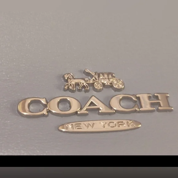 Coach Pace Baby Blue Hobo Bag Logo Strap Crosbody Silver Tone Stage Coach EUC - Picture 10 of 11